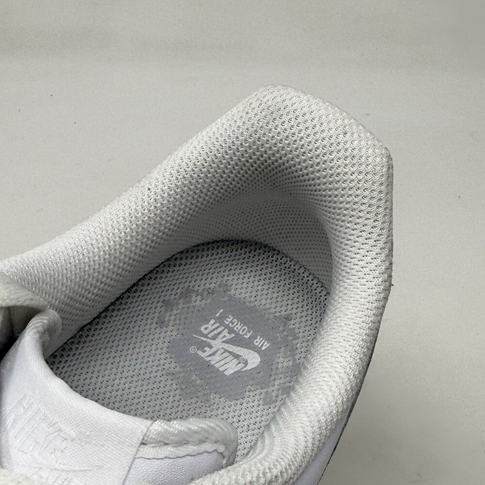 Nike Air Force 1 '07 Low Womens 9 Triple White Leather Athletic Shoes Sneakers - Picture 13 of 16